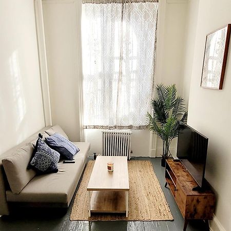 Superlative Midtown Manhattan Apartment New York Dış mekan fotoğraf
